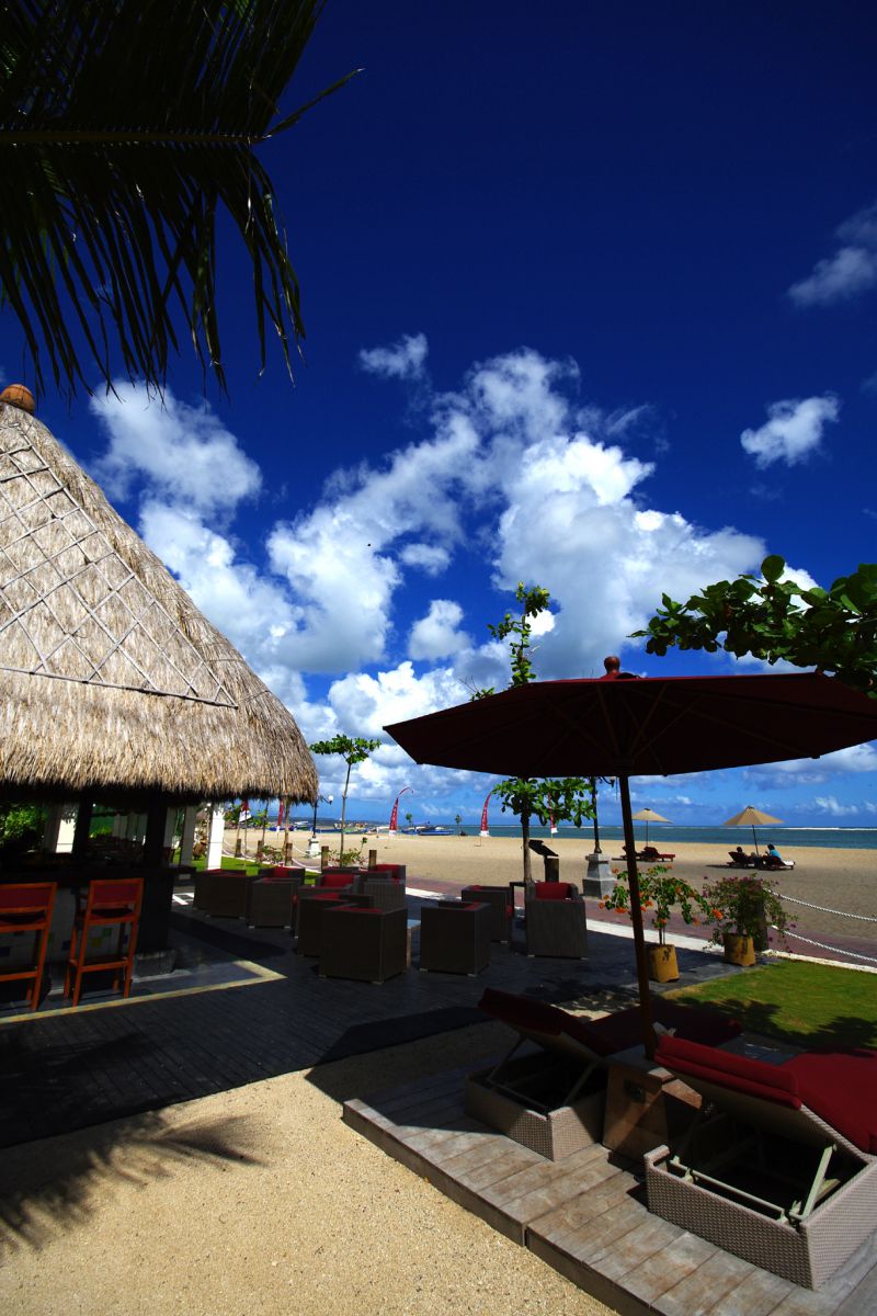 tropical beach | GANREF