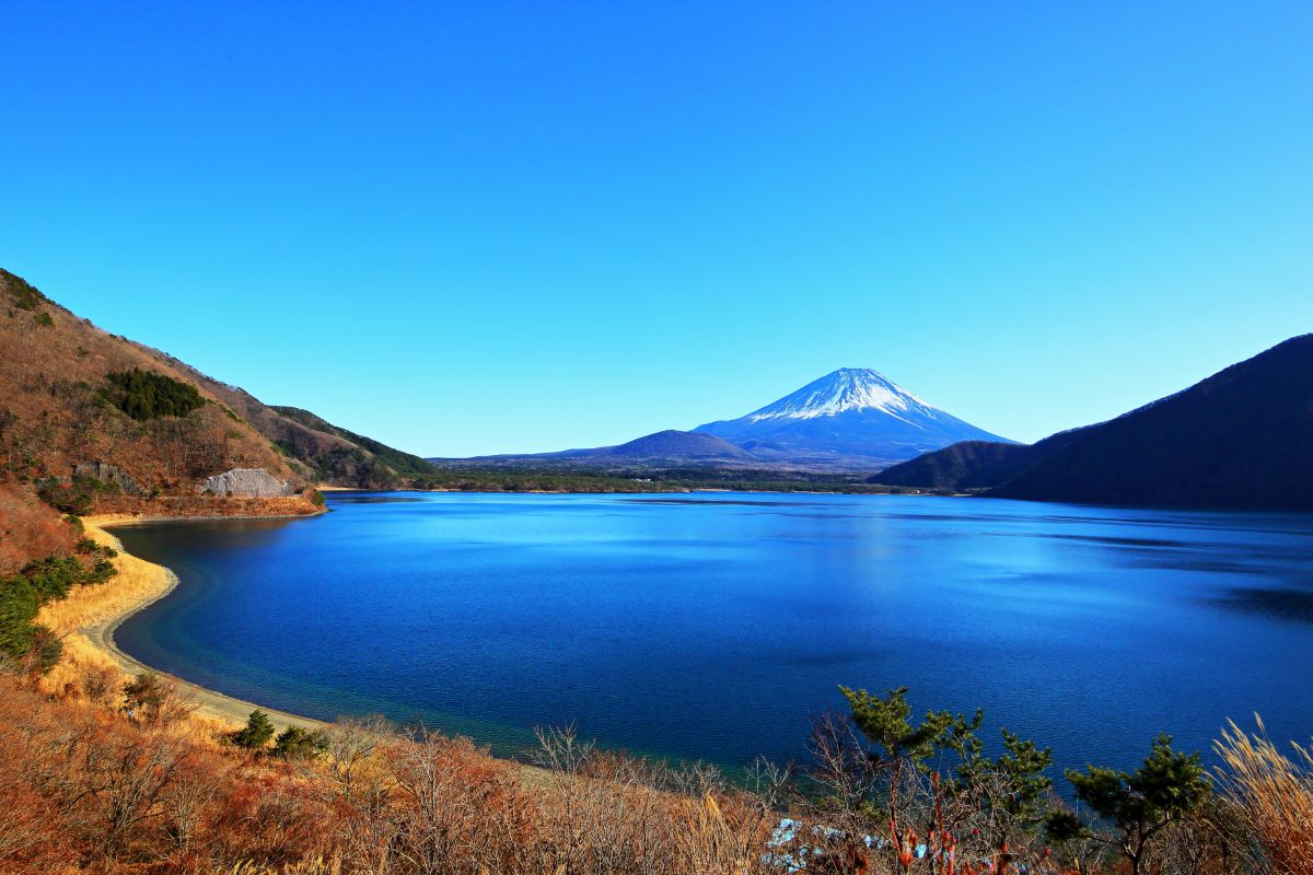 本栖湖の冬景色 富士山の冬景色の楽しみ方8選！ 冬におすすめの周辺