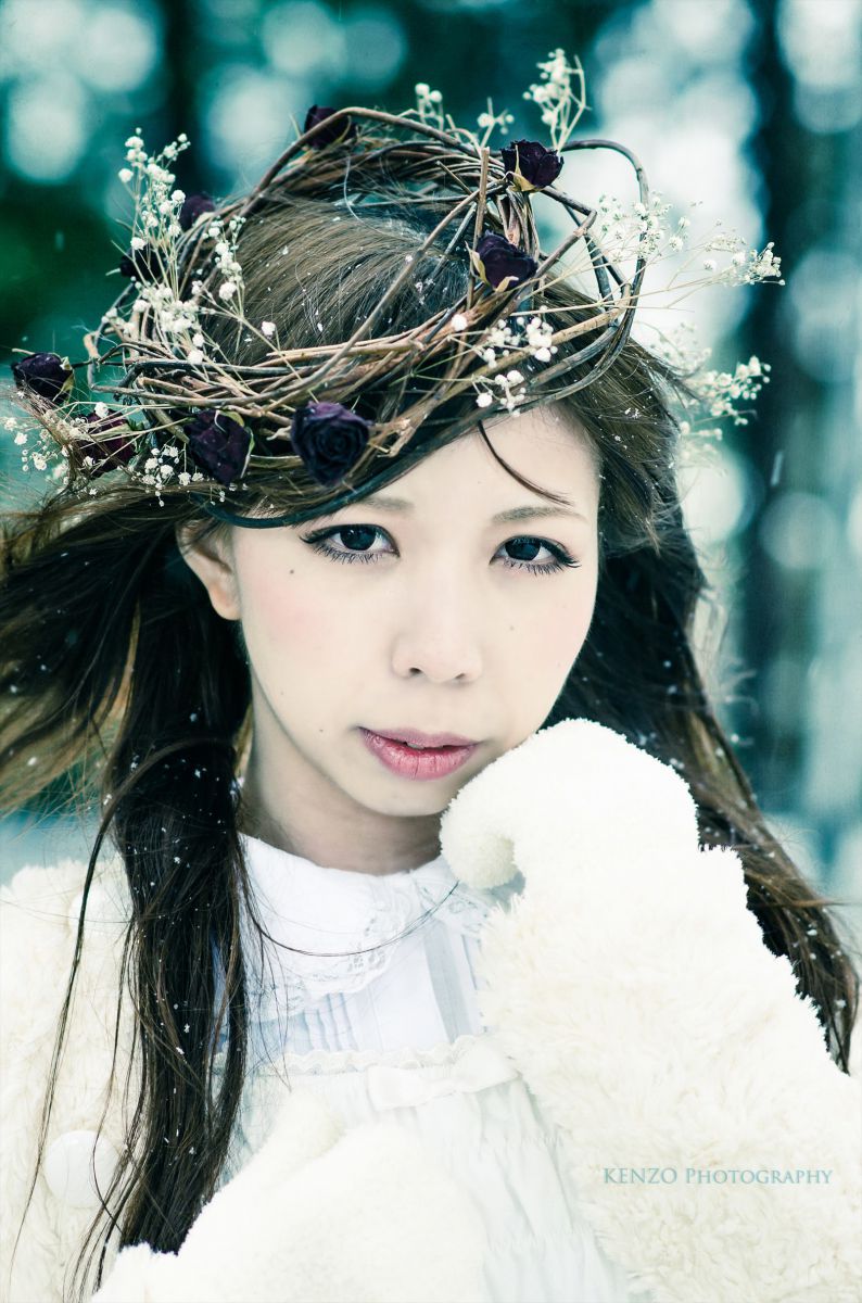Winter White | GANREF