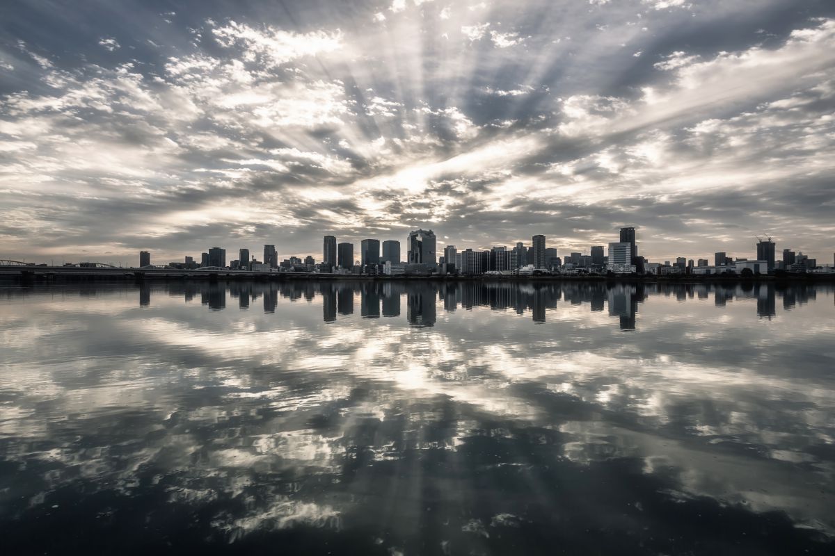 Reflection City | GANREF