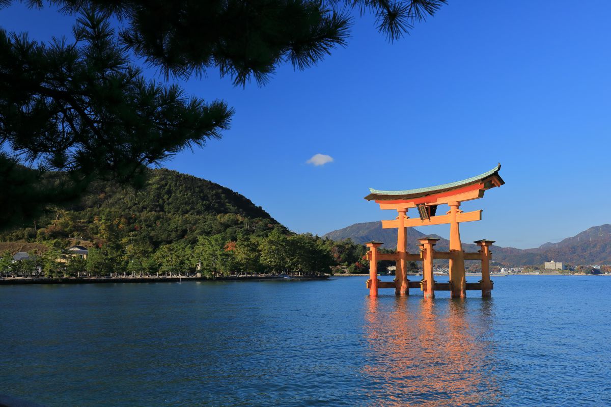 厳島神社大鳥居~満潮 GANREF 厳島神社大鳥居~満潮 GANREF
