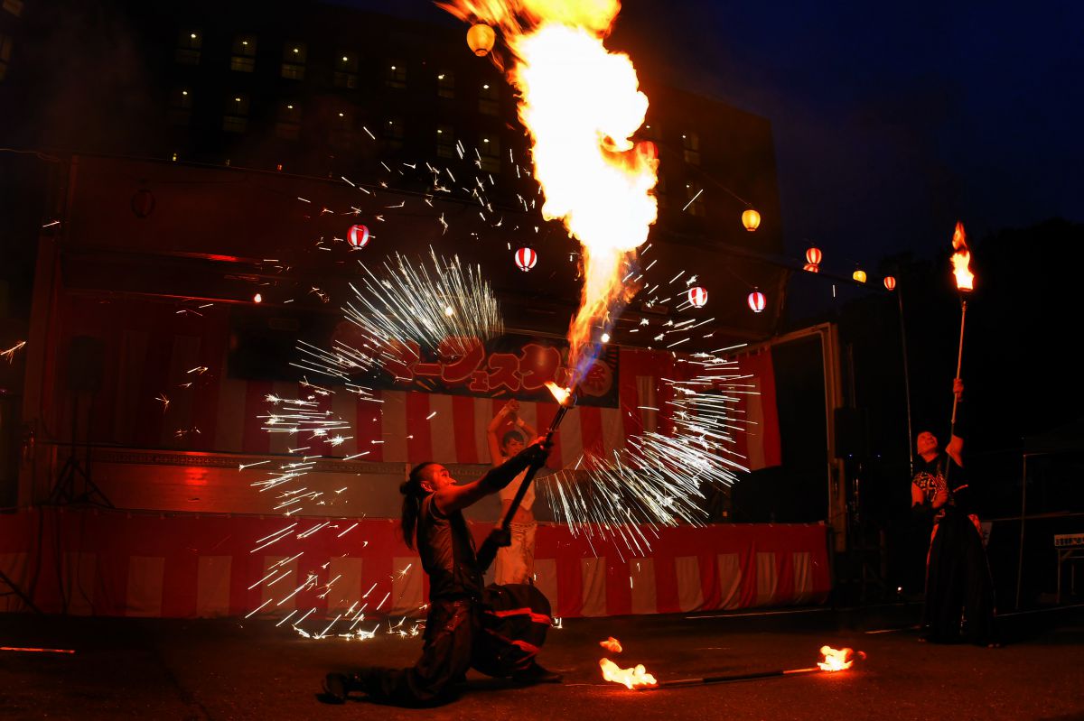 performance of fire | GANREF