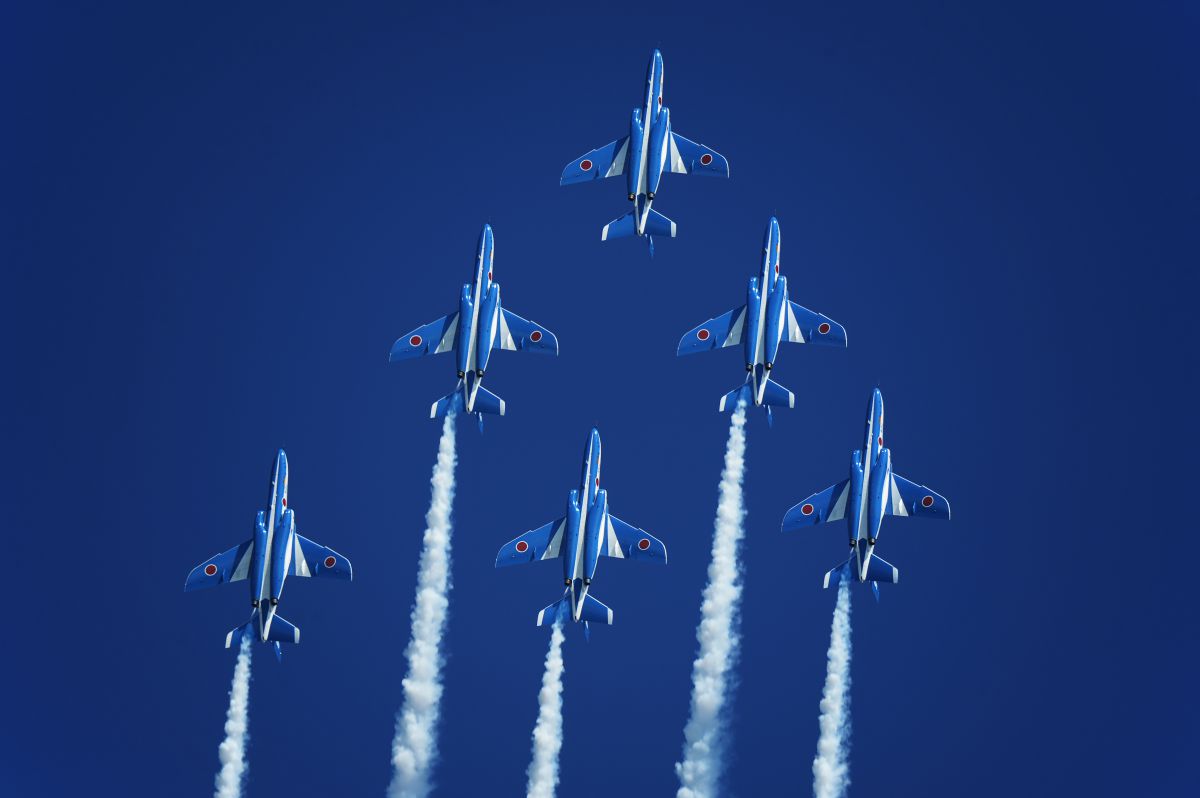Delta in the blue sky | GANREF