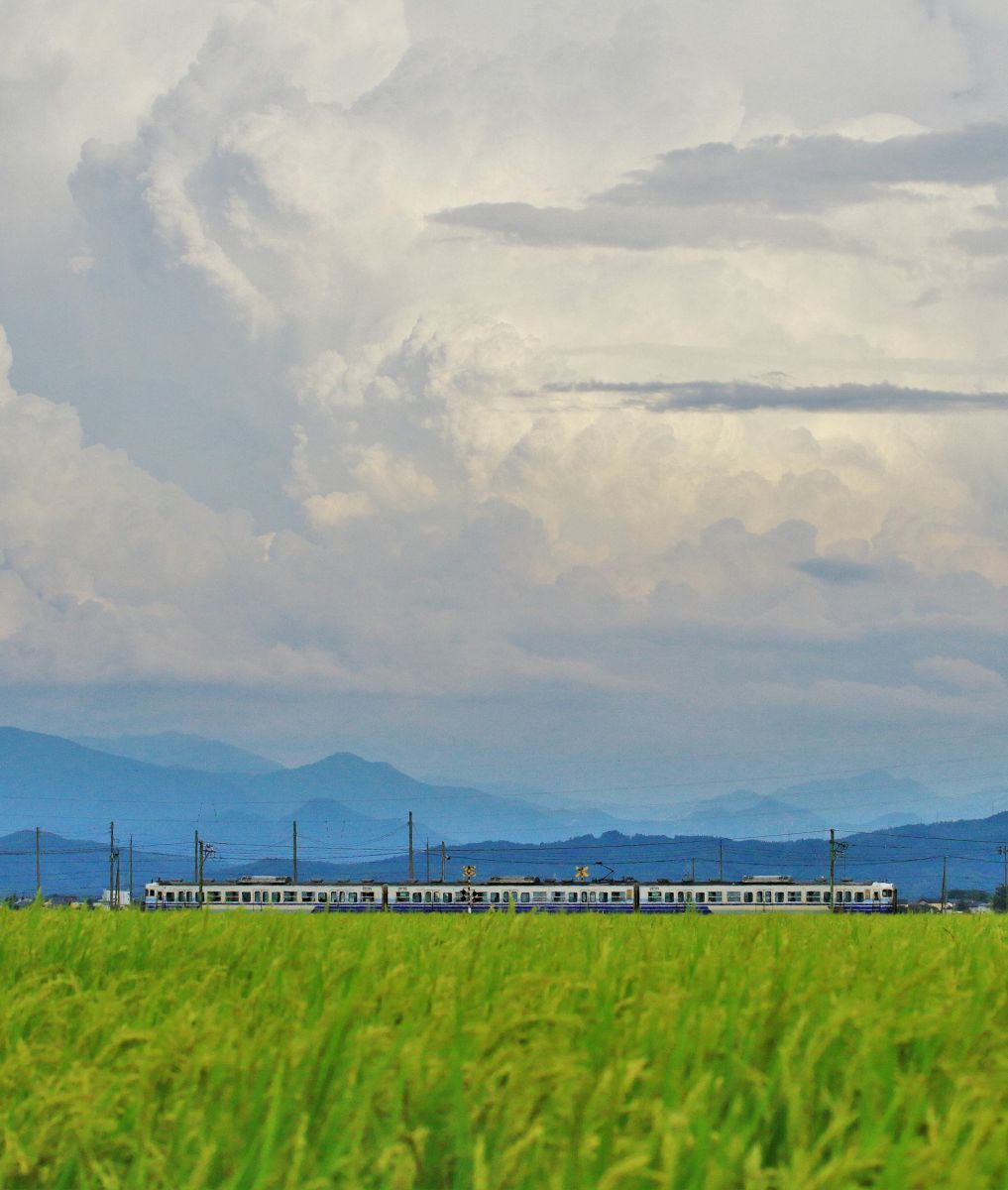 夏の雲 56bc7bfe5936e572c426c9bd9366c7