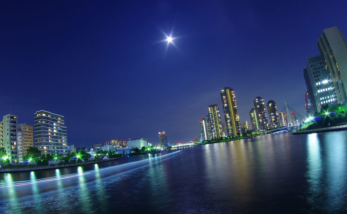 Moon light mile | GANREF