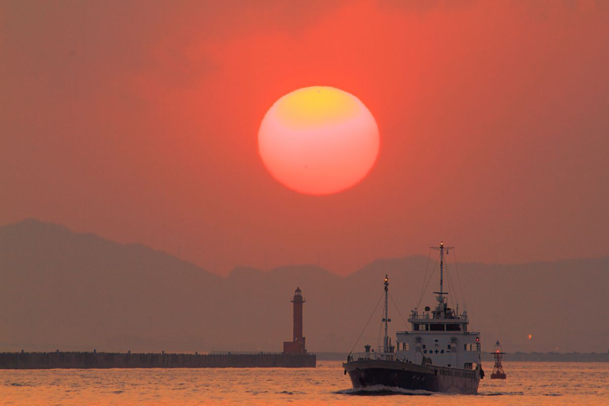 SUNSET | GANREF