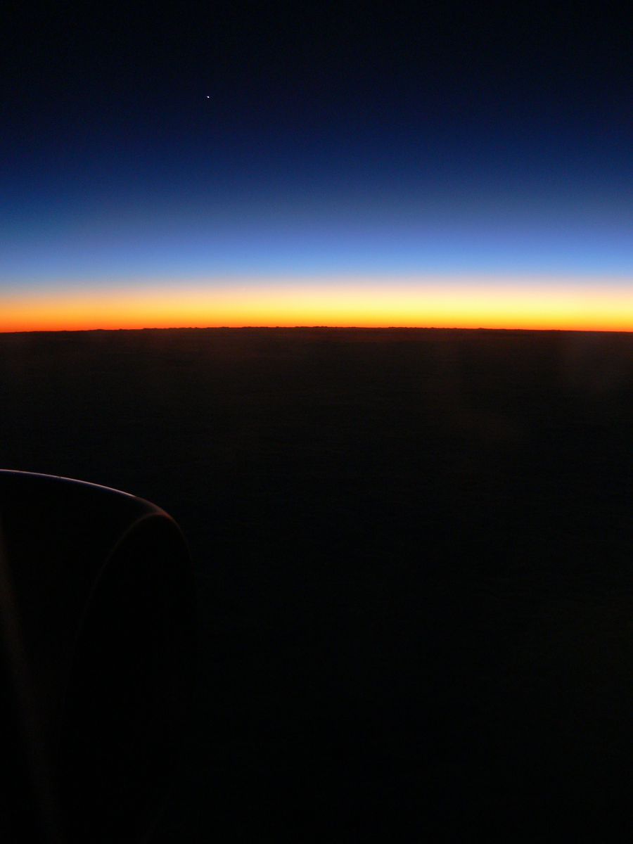 地球と宇宙の境界線 | GANREF