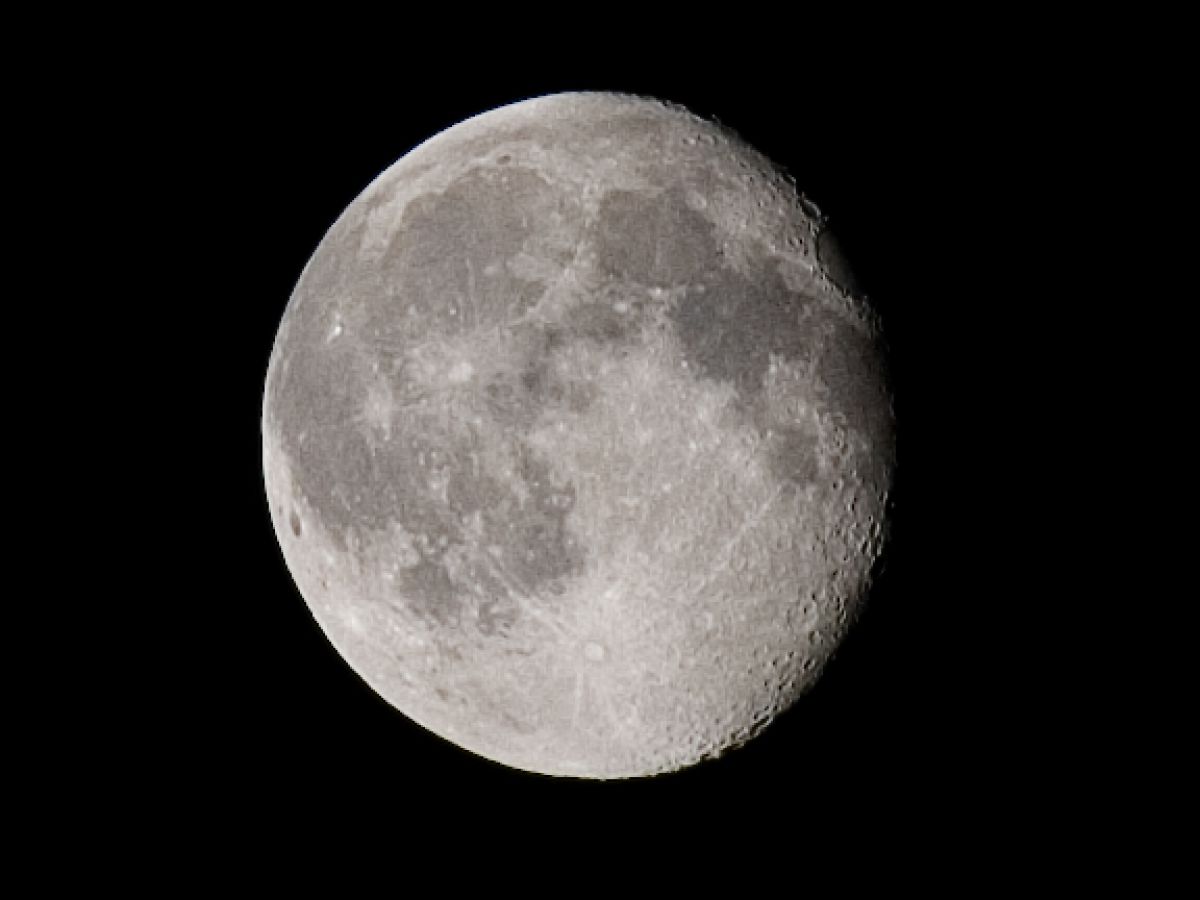 moon | GANREF