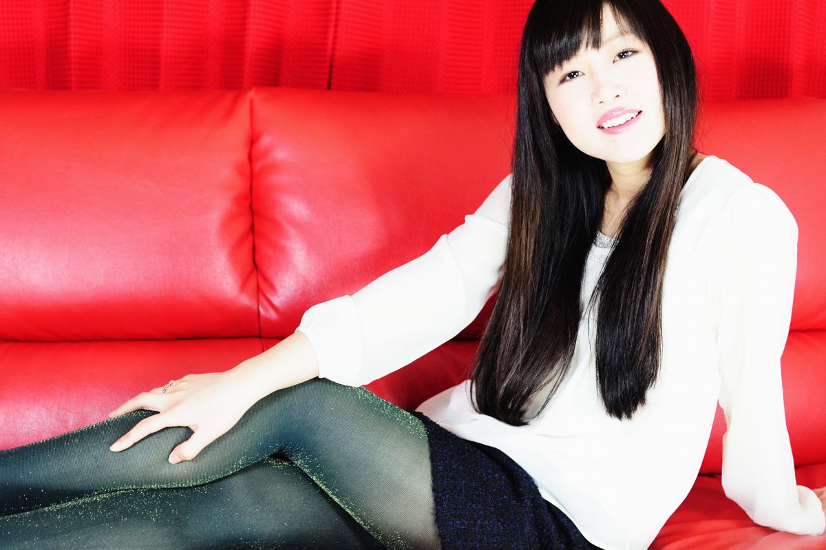 モデル：涼 GANREF