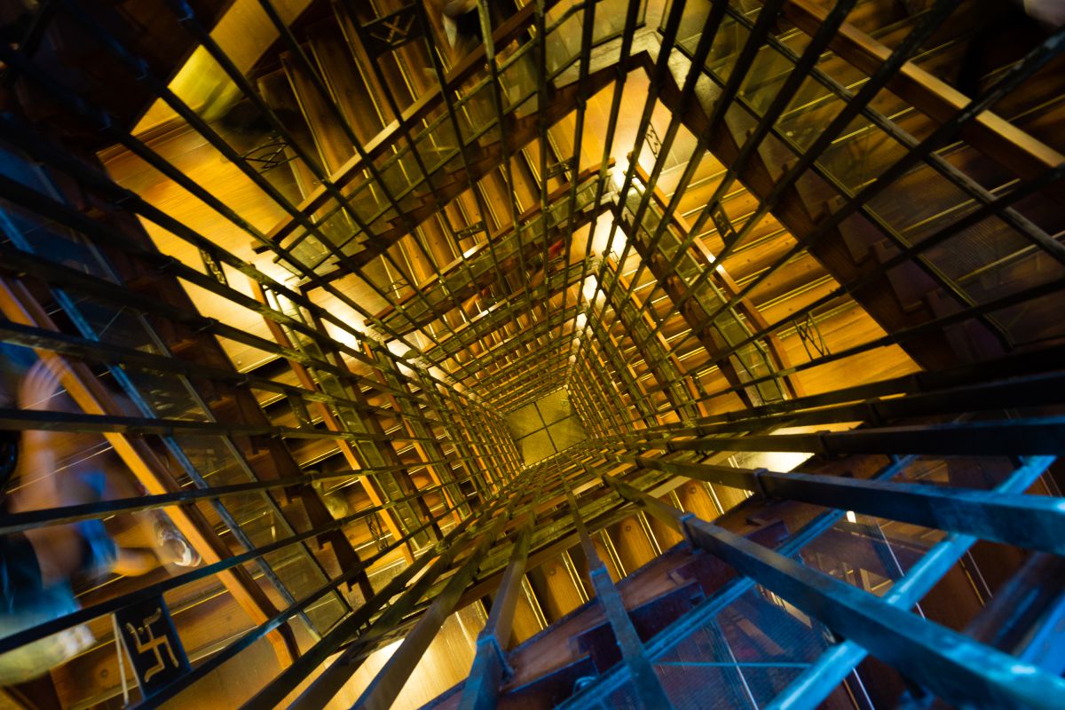 spiral staircase | GANREF