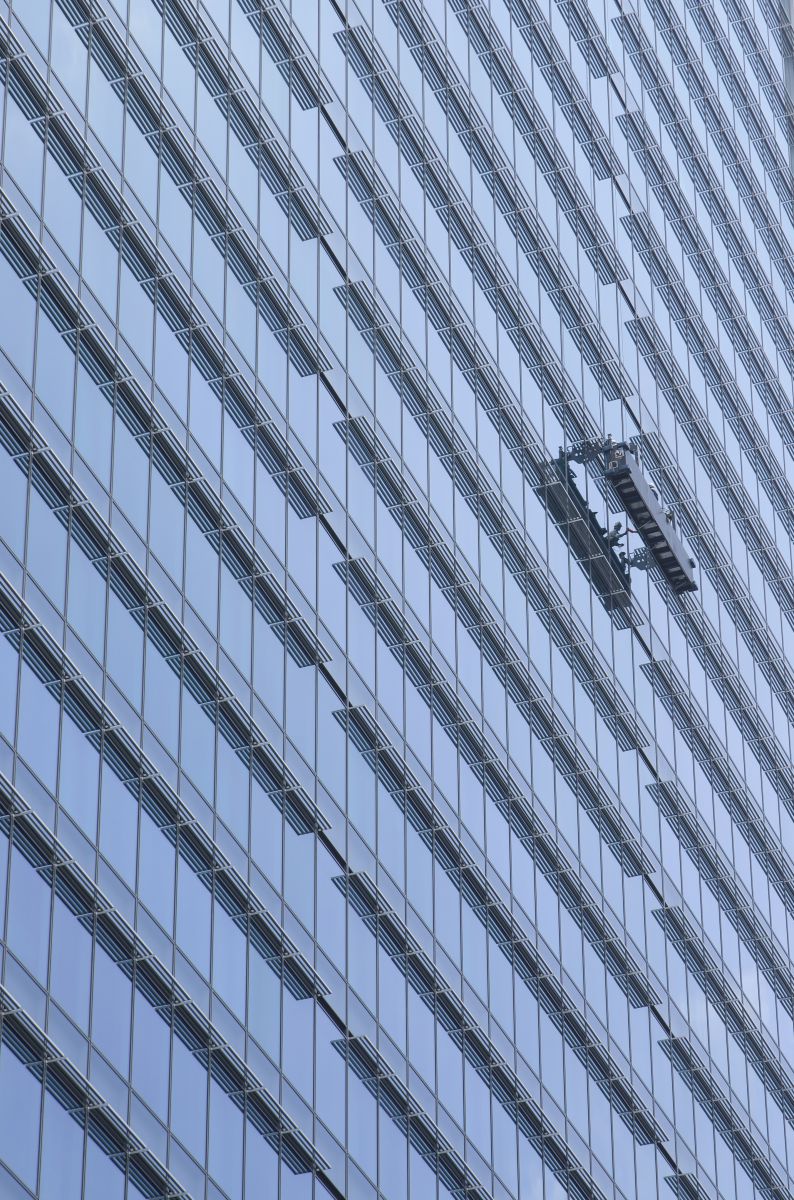 Office Building on Sunday | GANREF