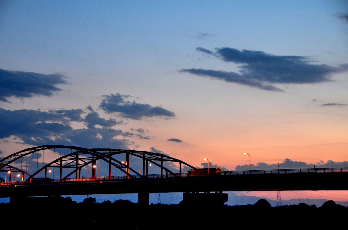 夕焼けの刀水橋 | GANREF