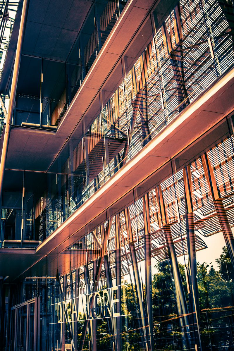 The building which is a metal～メタルな美しさ～ | GANREF