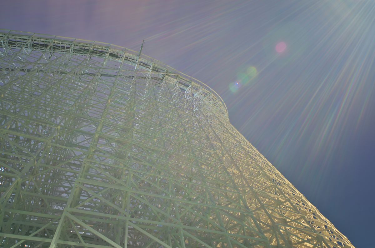 The light shines | GANREF