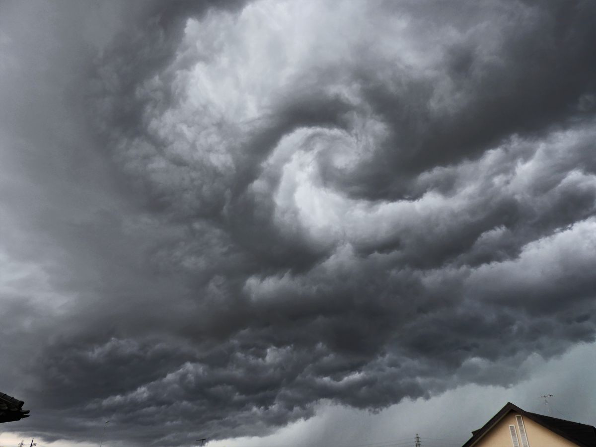 渦巻く雲 | GANREF