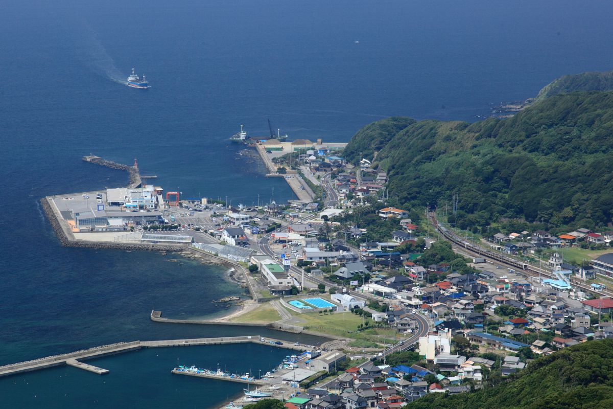 浜 金谷