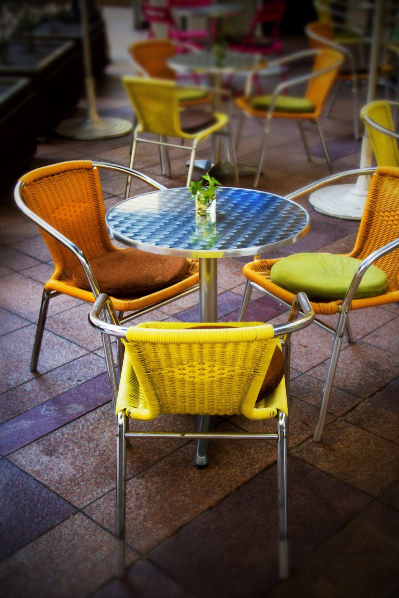 open cafe | GANREF