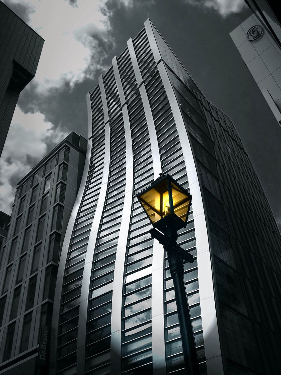 Twisted Building | GANREF