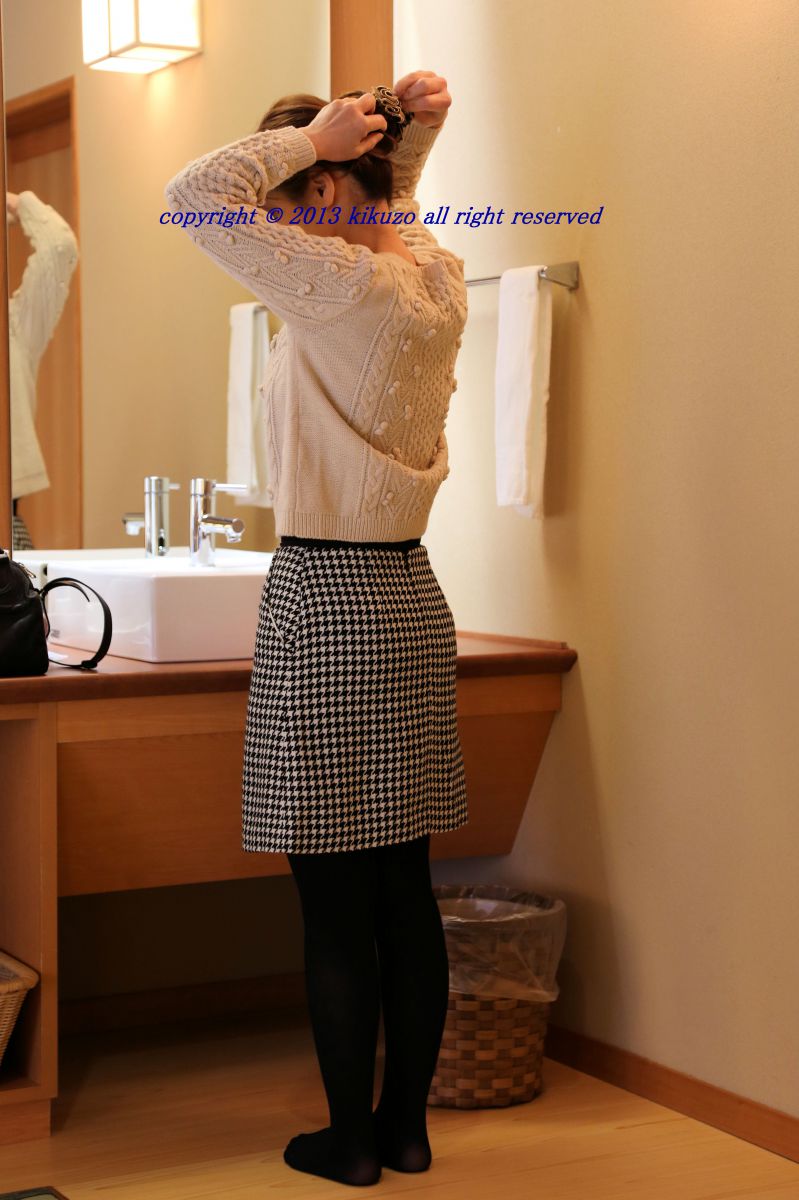 人妻　着替え 鏡の前で！ | GANREF