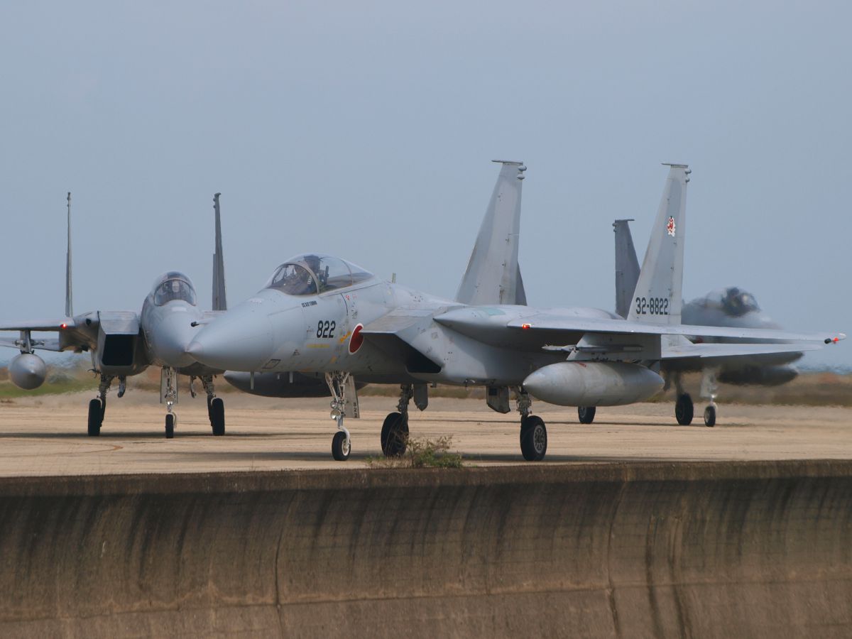 F-15 | GANREF