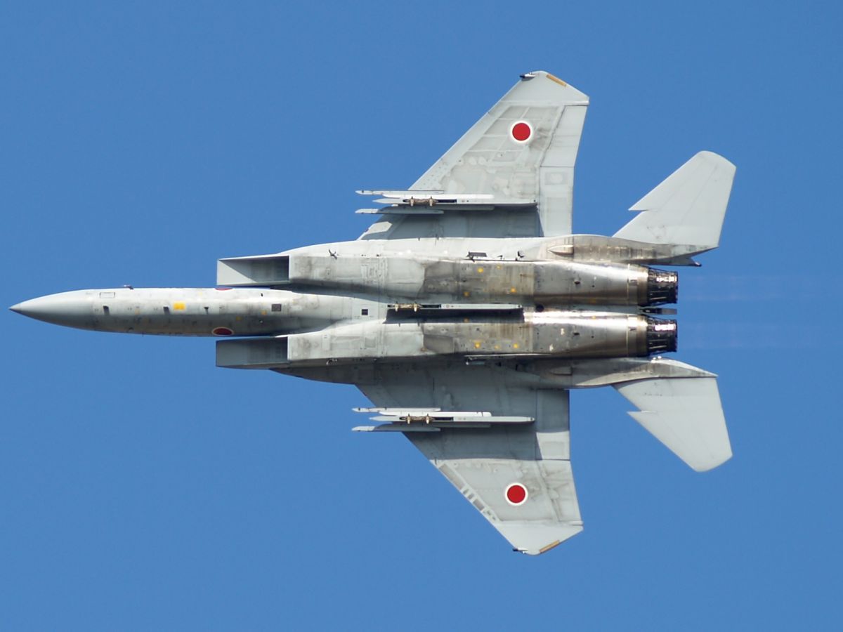 F-15 | GANREF