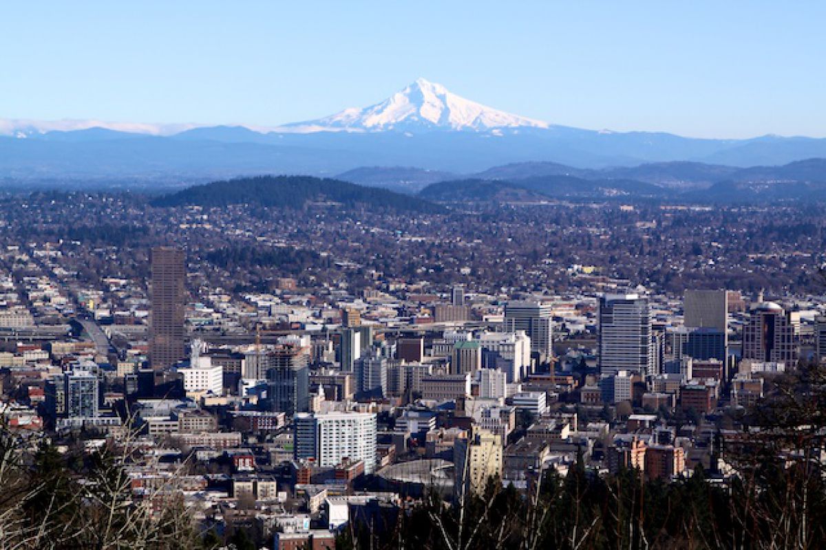 ポートランドとフッド山 Ganref