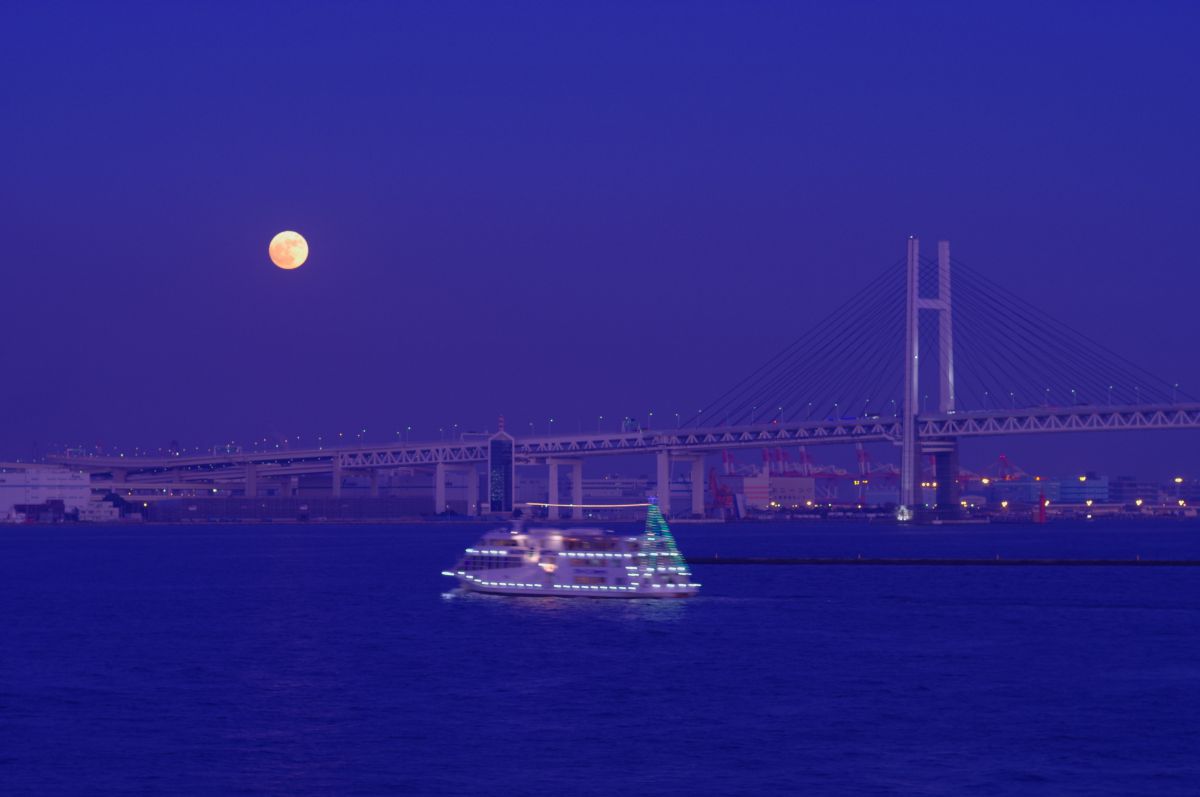 Full Moon Cruise | GANREF