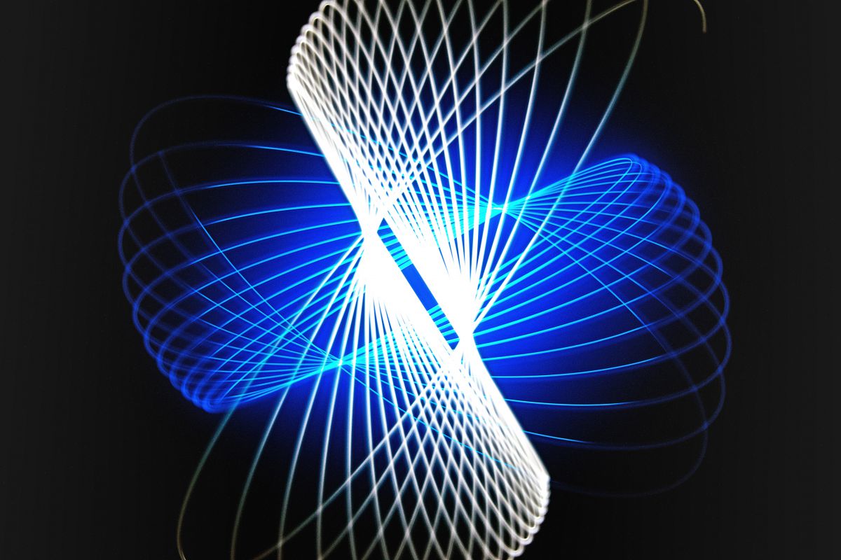 リサジュー図形風に GANREF