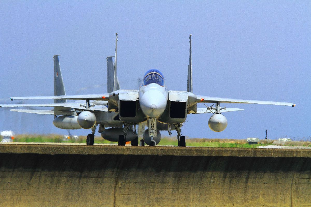 F-15 | GANREF