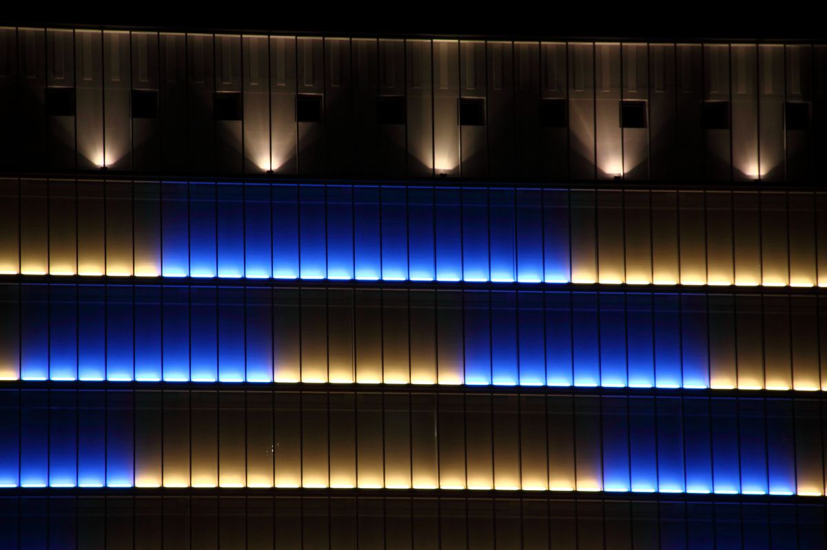 Blue light | GANREF