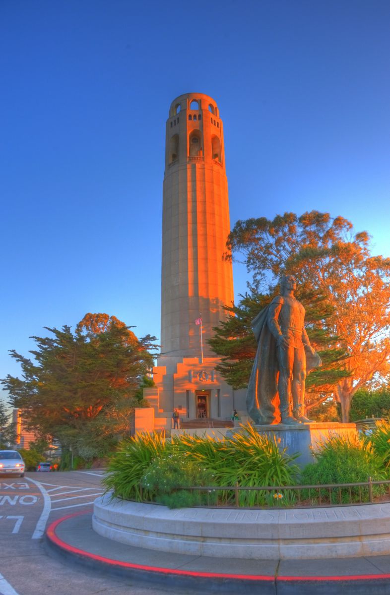 サンフランシスコ 夕暮れ時のコイトタワー Ganref
