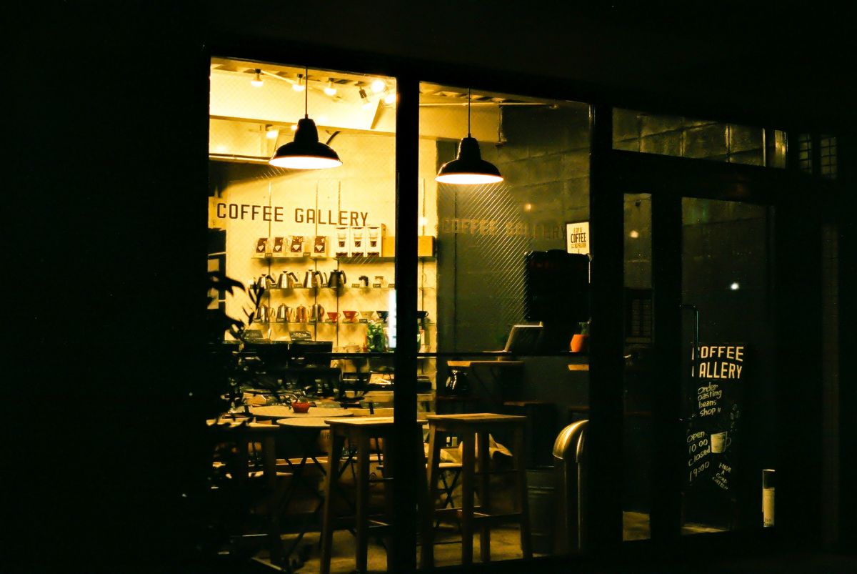 Night Cafe | GANREF