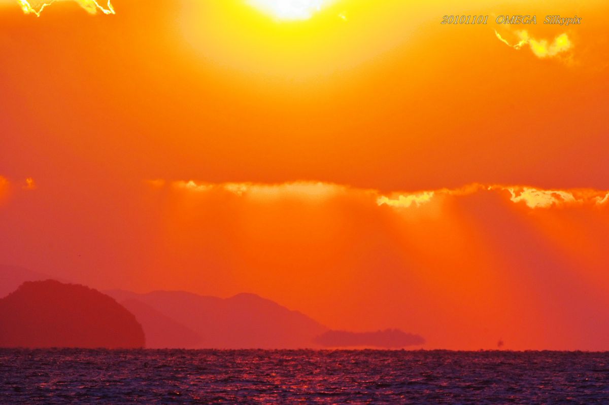 空と光の写真「綺麗な夕焼け」 綺麗な夕焼け空 11・01 | GANREF
