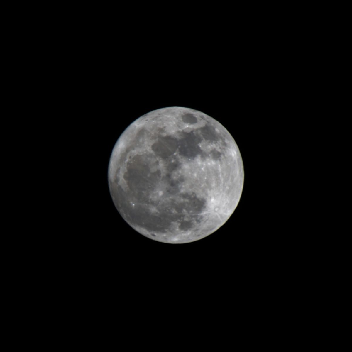 Super Full Moon | GANREF