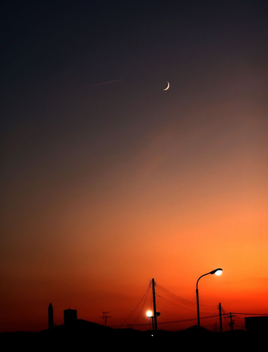 ☆夕映える三日月の空 | GANREF
