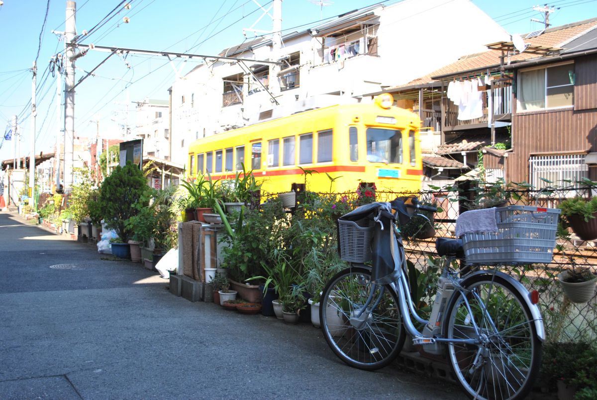 下町を行く GANREF