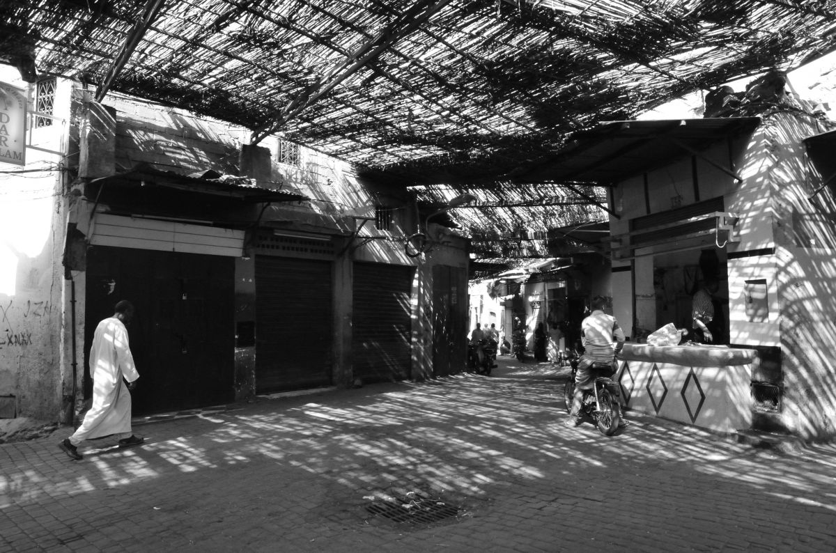 heavy shower of light... GANREF