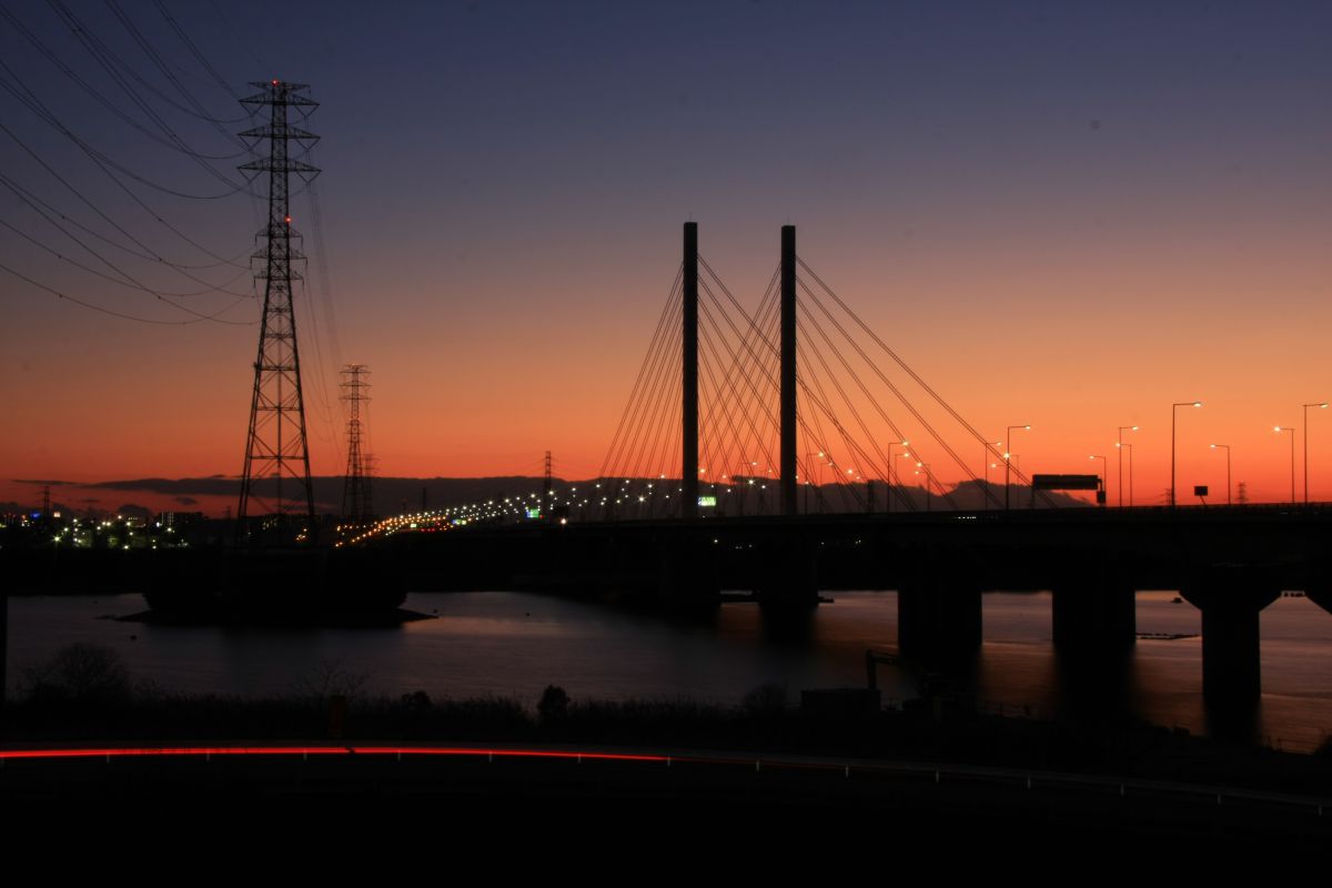 幸 魂 大橋