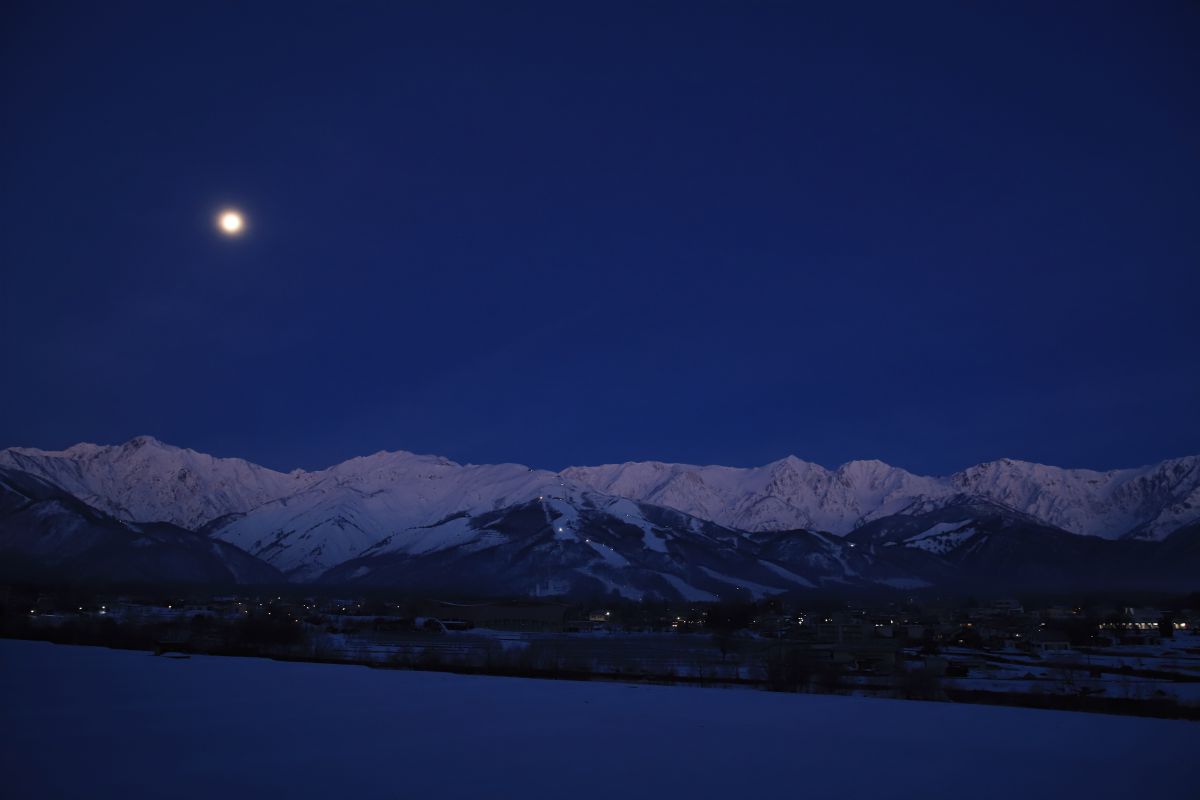 moon light morning | GANREF