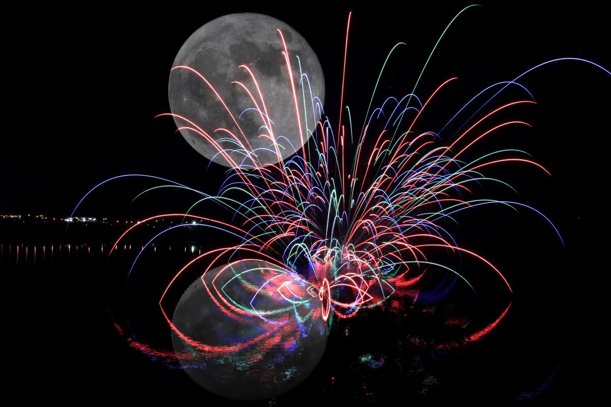 Moon Fantasy | GANREF