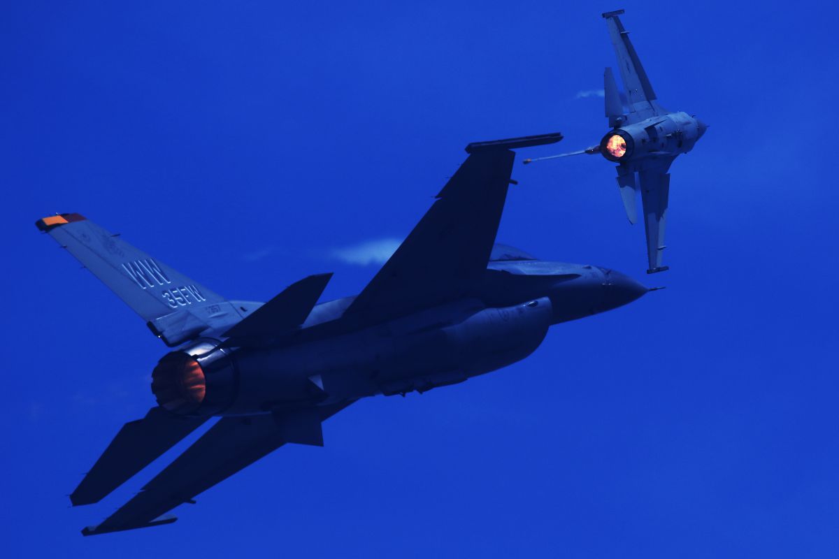 ドックファイト Machine Details] Yokomo Super Dog Fighter YZ-870C Tsukuba