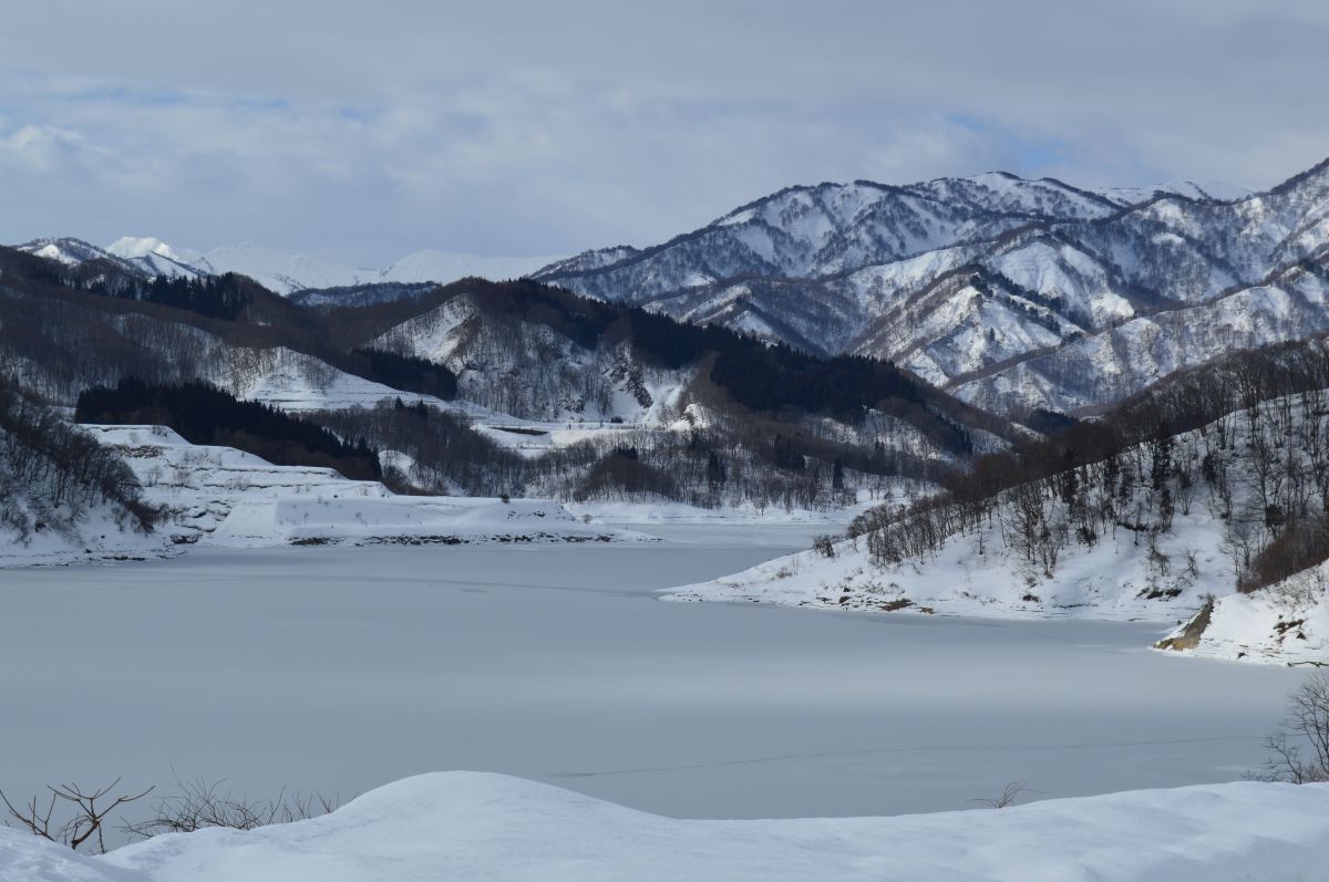 冬の湖 全面結氷した然別湖を目指せ！冬の道道85号線をドライブする旅