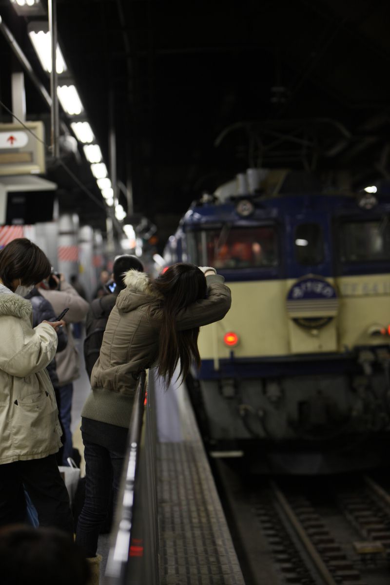 絵葉書　汽車の旅　５枚　袋付　戦前　鉄道省　食堂車　車内　上野駅　女優　踏切 583hakutueruTOP-rotated.jpg