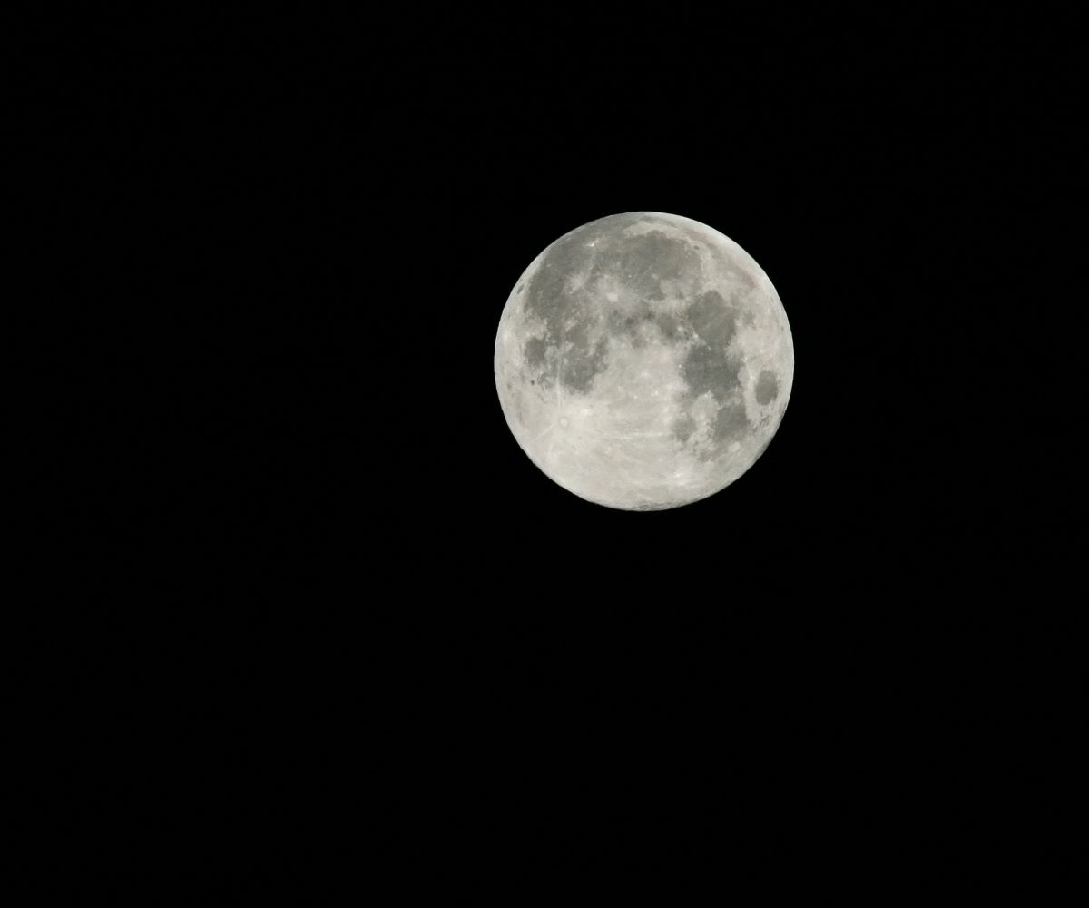 full moon | GANREF