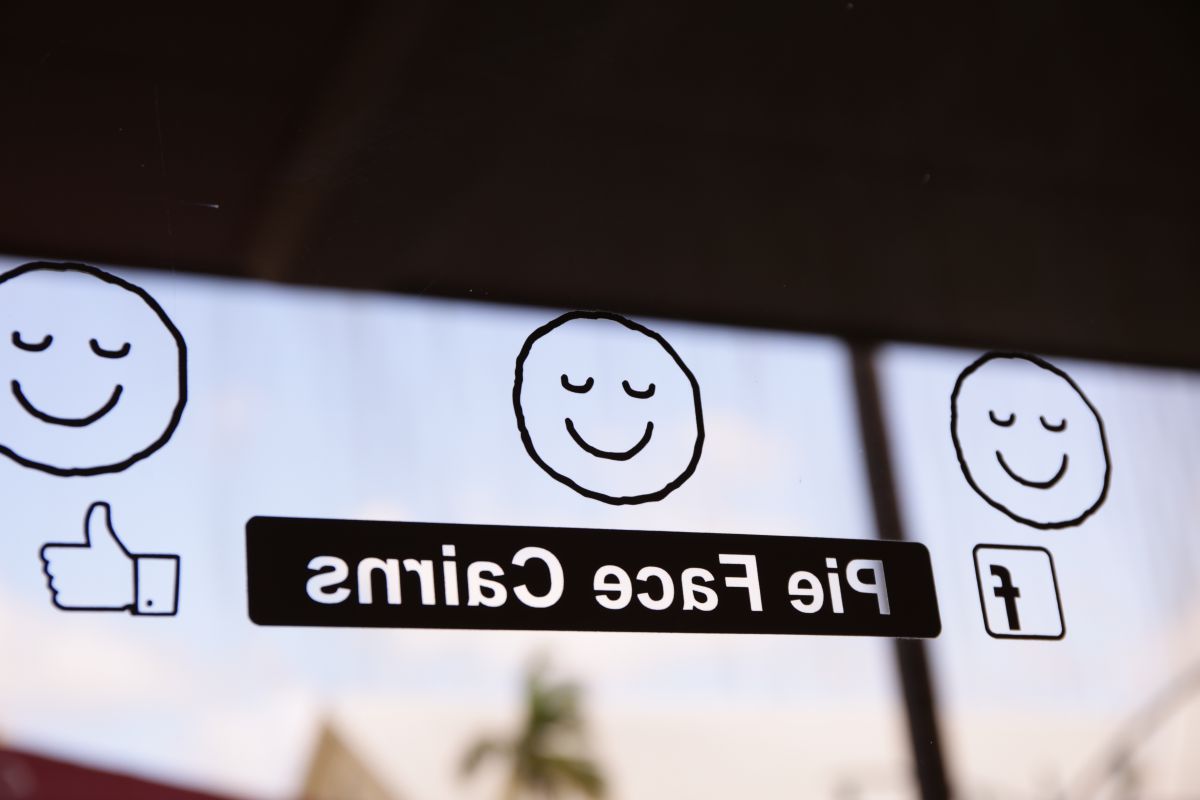 Pie Face cairns ＊ GANREF