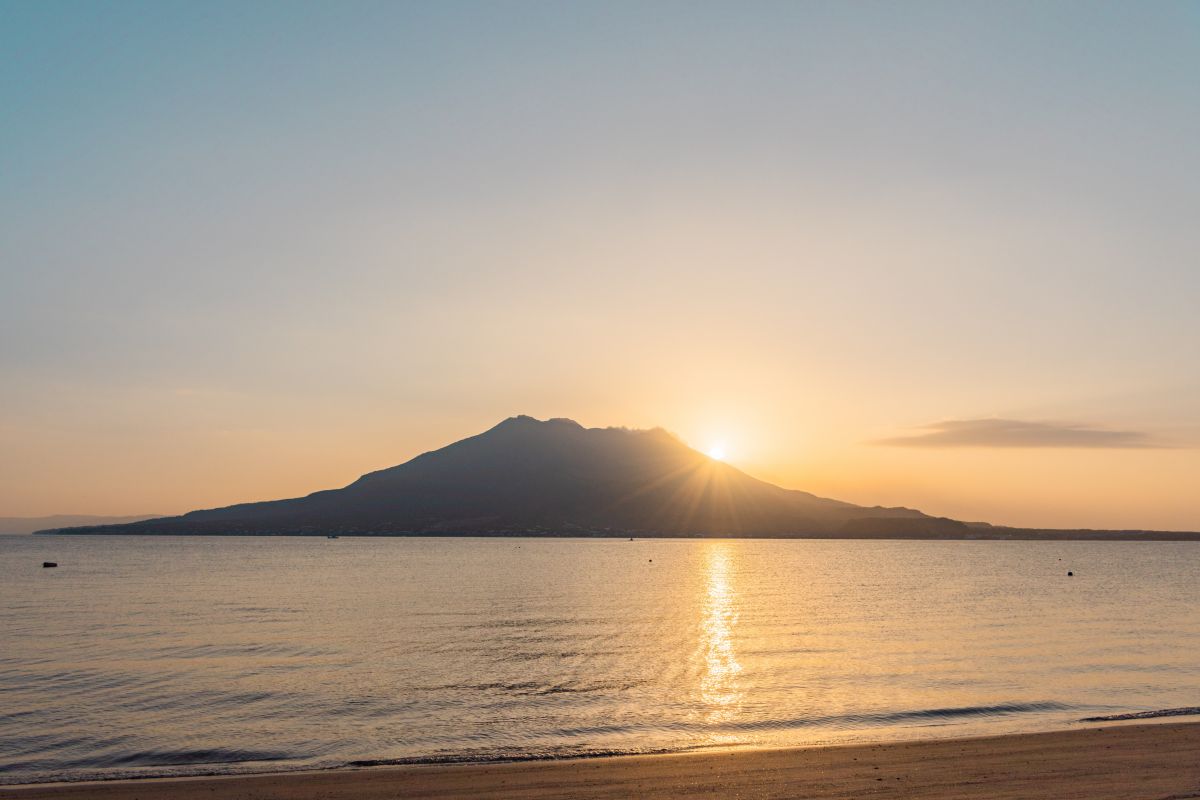 桜島の日の出01 | GANREF