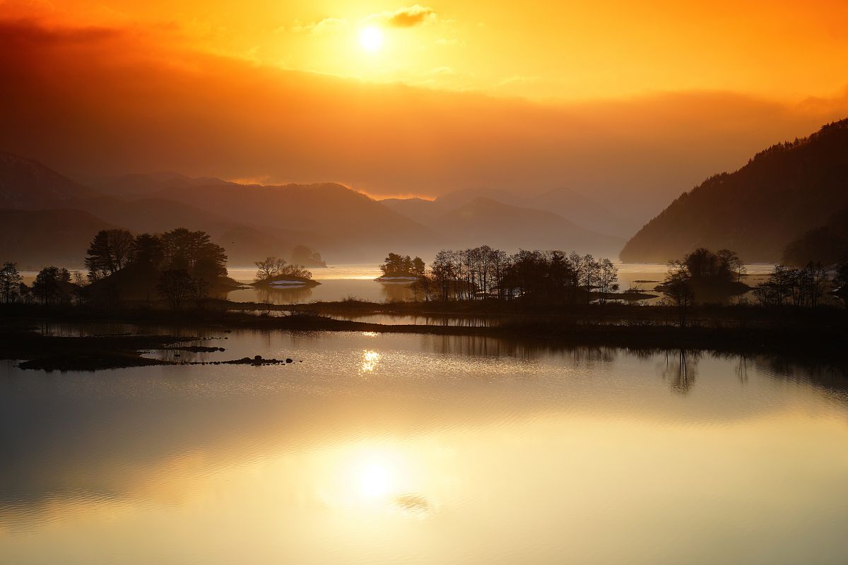 秋元湖の夕焼け Ganref