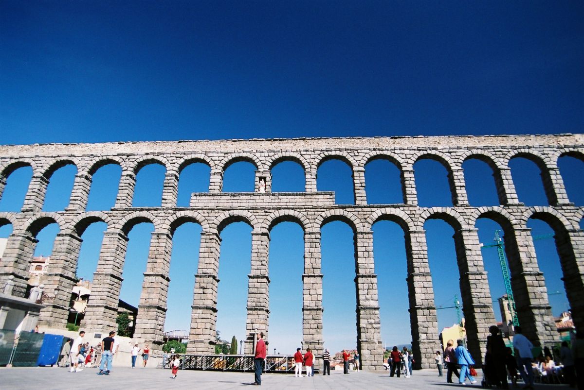 ローマ水道橋 スペイン セゴビア 世界 ヨーロッパ Ganref